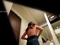 NZKM-015_tokuten Seductive JAV Office Worker Ignites Passionate Forbidden Desire