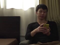 MEYD-482 Bold Japanese Temptation-Public Blowjob for Quick Cash Thrill!