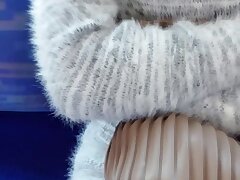 p652_4k Mesmerizing Mameaw Mae-A Steamy Red Light Masturbation Spectacle