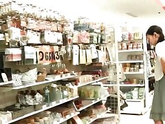 805g4 Adorable GF Delivers Intense Blowjob, Leads to Sizzling Sex Night